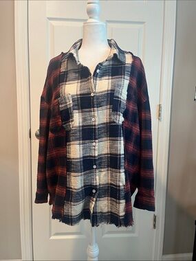Women's Plaid Button-Up in Navy & Burgundy